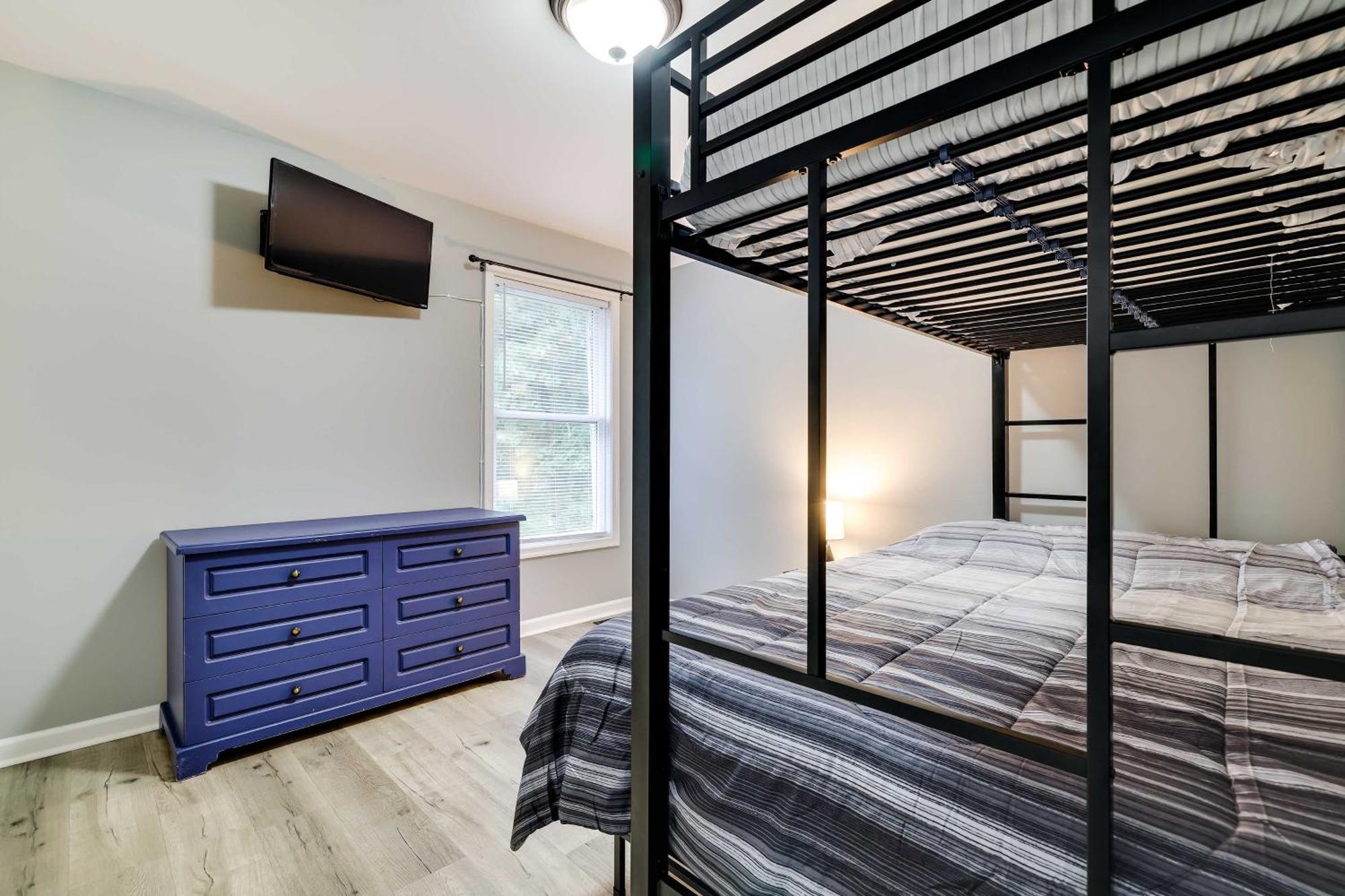 Spacious With Game Room, Amenity Access Scotrun