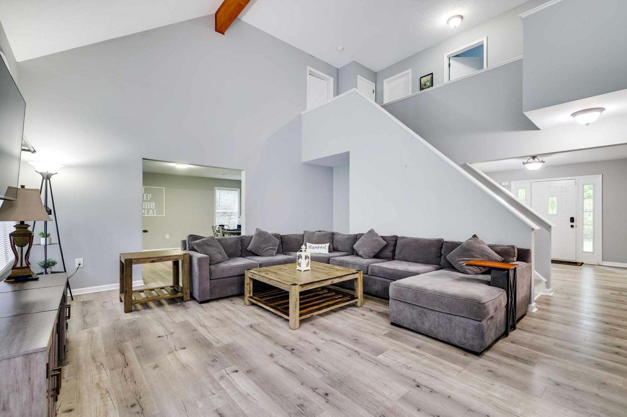 Spacious With Game Room, Amenity Access * Scotrun