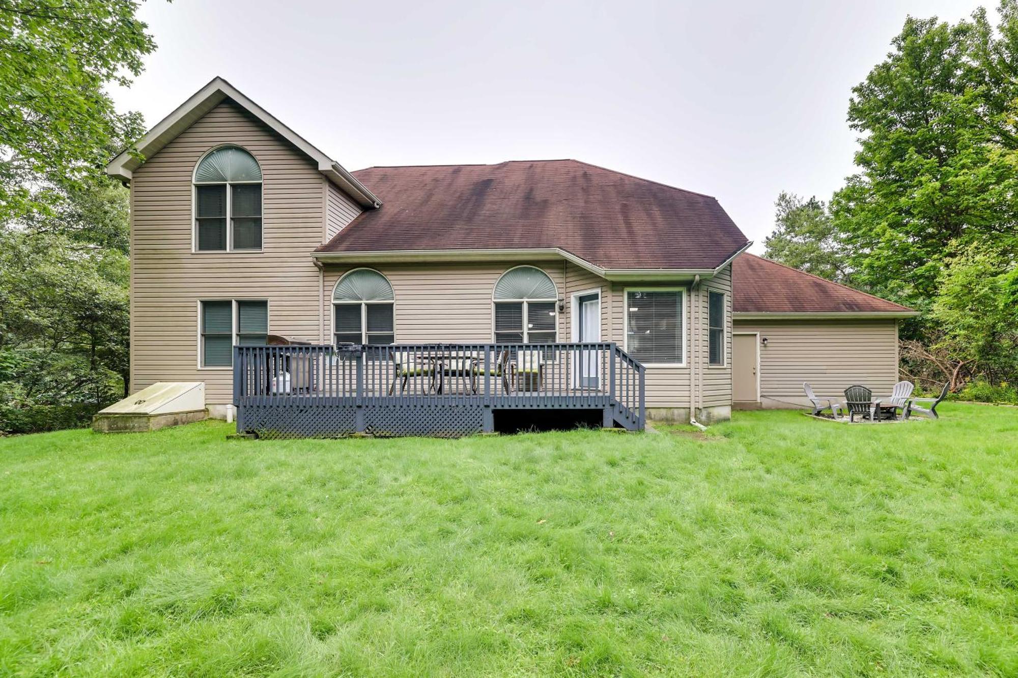Spacious With Game Room, Amenity Access Scotrun