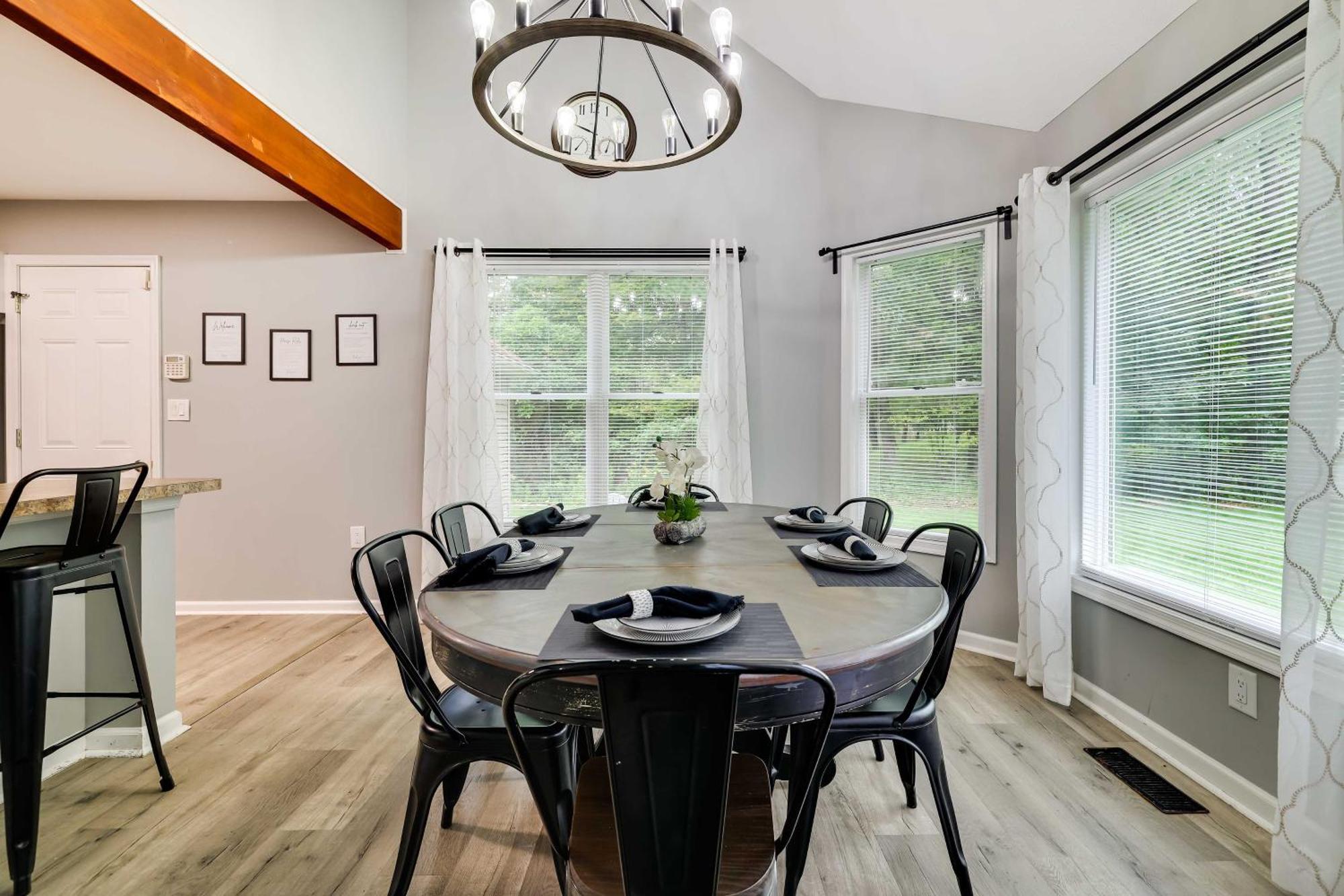 Spacious With Game Room, Amenity Access Scotrun